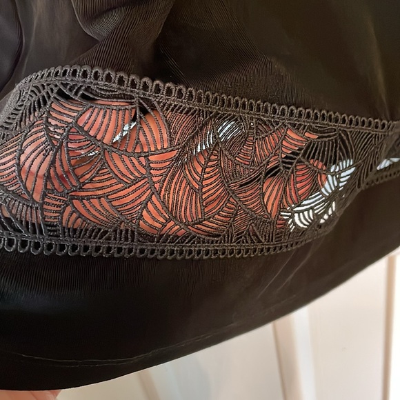 NWT Chico’s Top - Picture 5 of 5